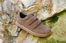 Load image into Gallery viewer, Velcro Brown and Gum
